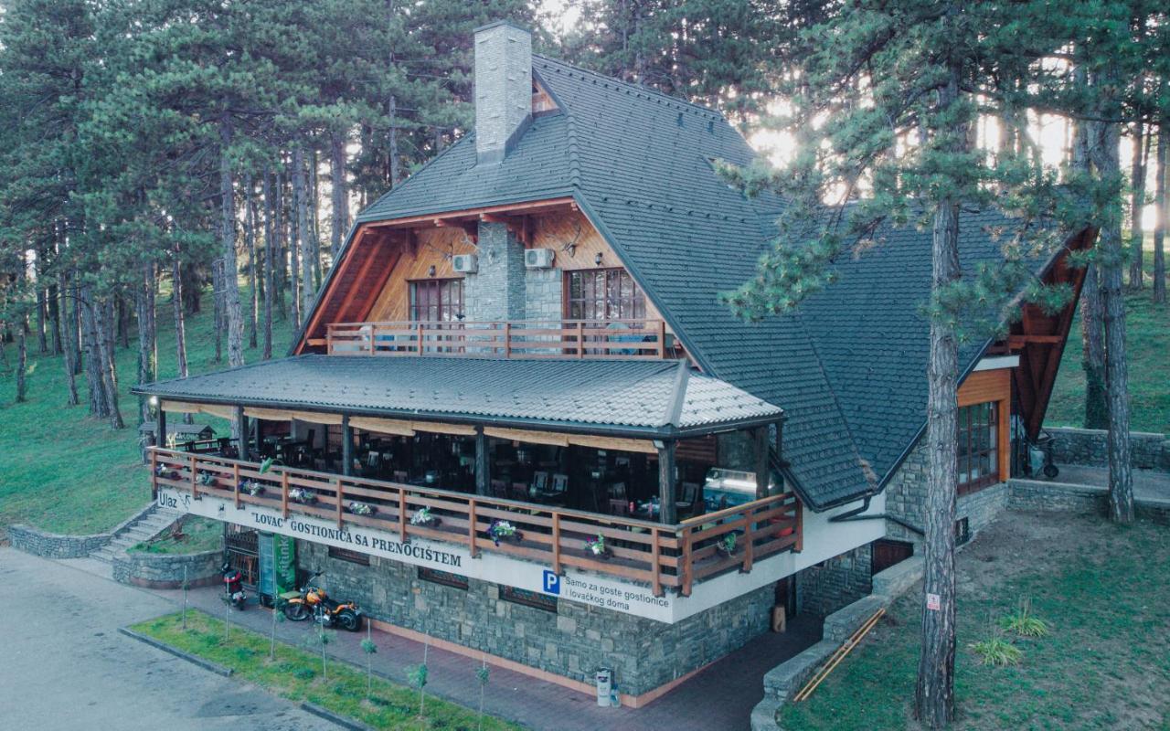 Prenociste/restoran Lovac Gasthof