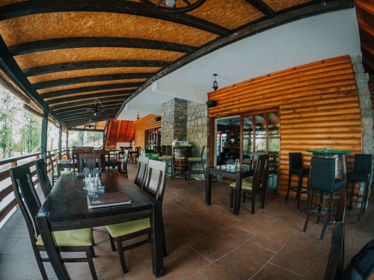 Prenociste/restoran Lovac Bihać