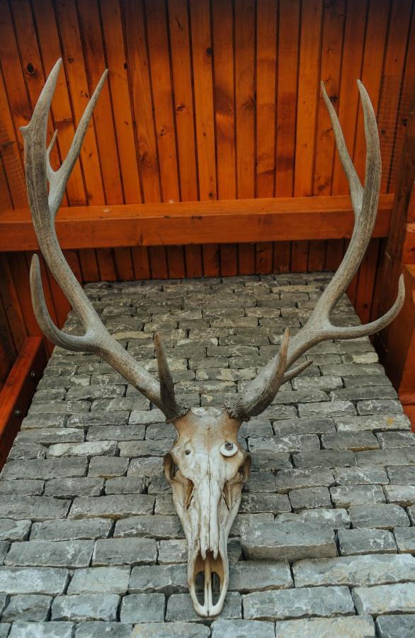Gasthof Prenociste/restoran Lovac *