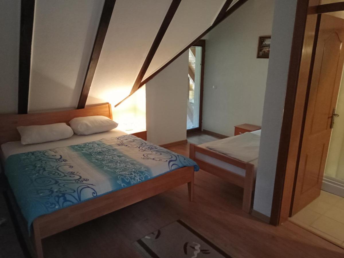 Prenociste/restoran Lovac Gasthof Bihać