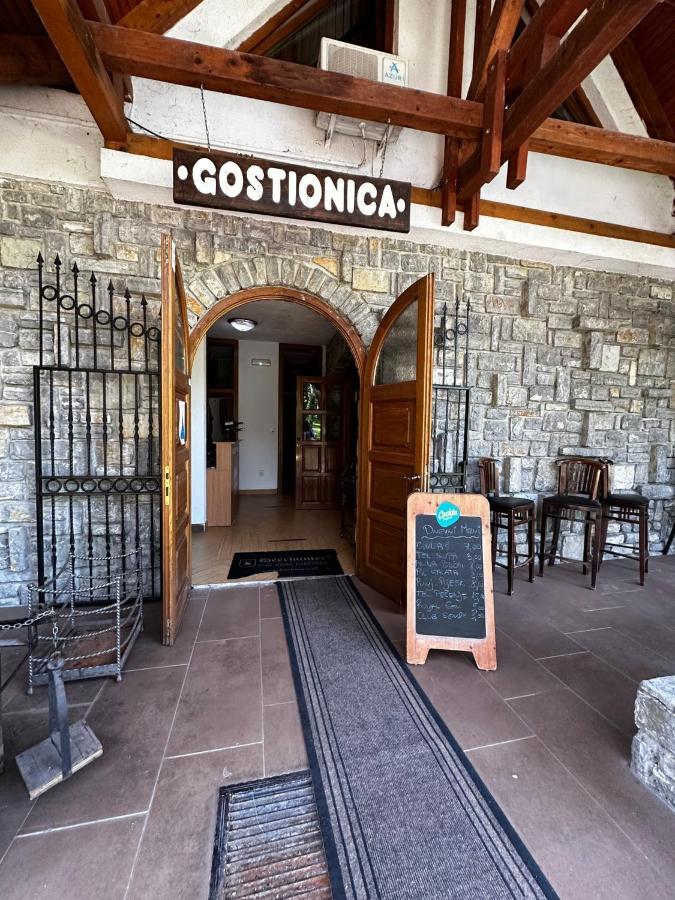 Prenociste/restoran Lovac * Bihac