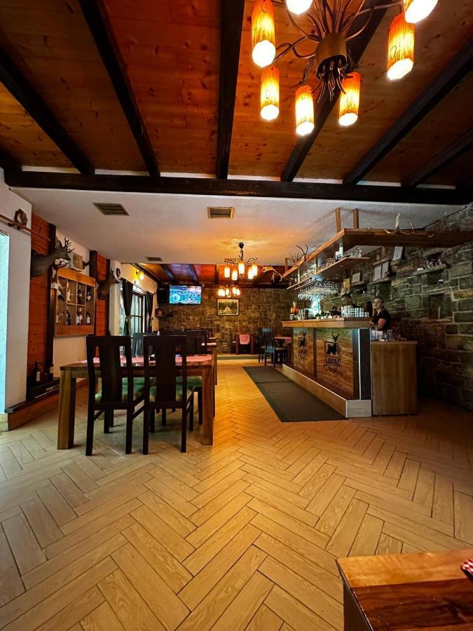 Gasthof Prenociste/restoran Lovac *