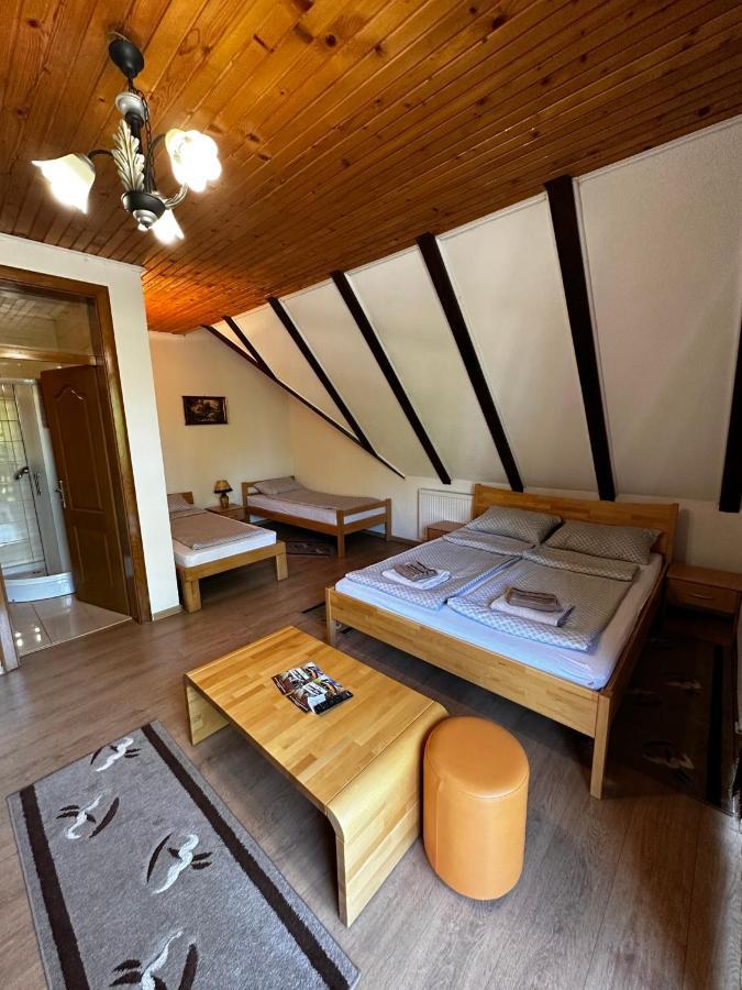 Gasthof Prenociste/restoran Lovac *