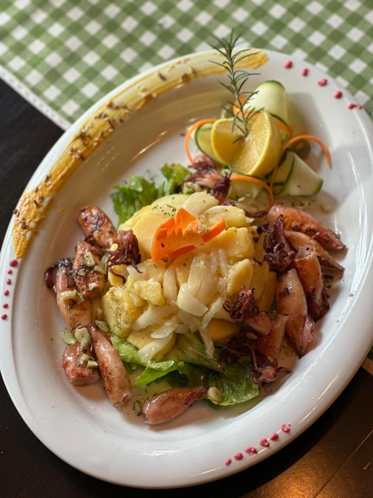 Prenociste/restoran Lovac Inn Bihac